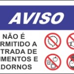 Não é Permitido a Entrada de Alimentos e Adornos - adesivo-15-x-20-cm